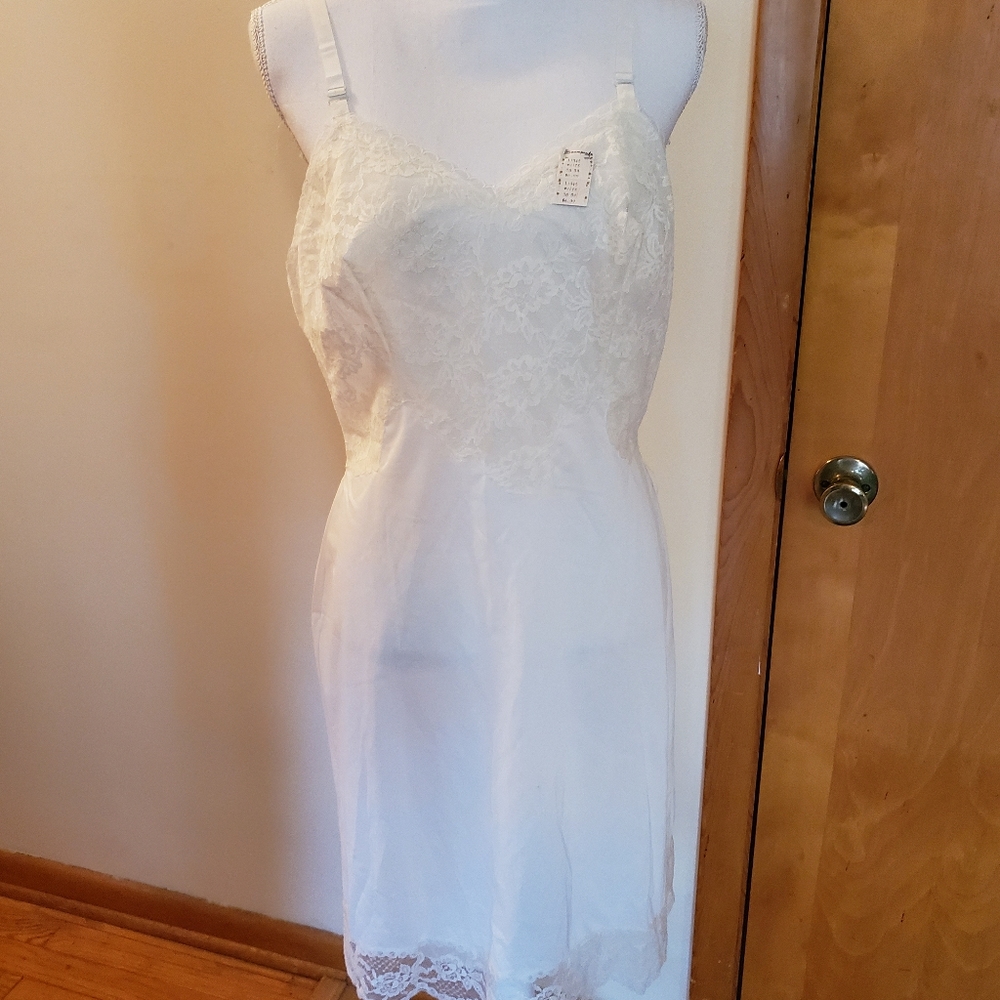 Vintage seamprufe white size 38 sh